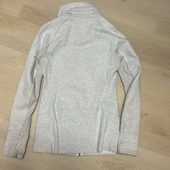 Lululemon Radiant Jacket, 6 - Picture 7 of 10